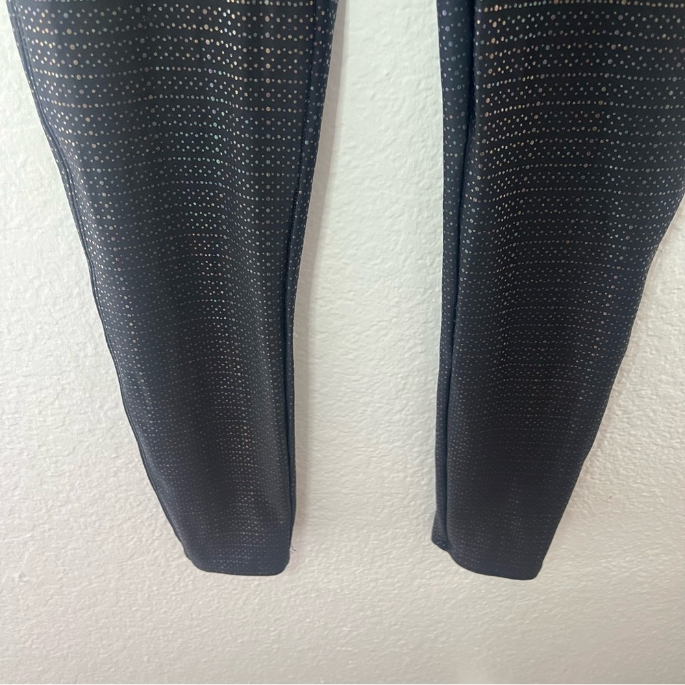 Spanx Metallic Mist 7/8 Leggings Size Medium - Picture 4 of 12